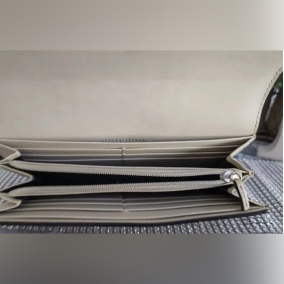 Gucci Sylvie Leather Webbed Long Wallet - Picture 9 of 15